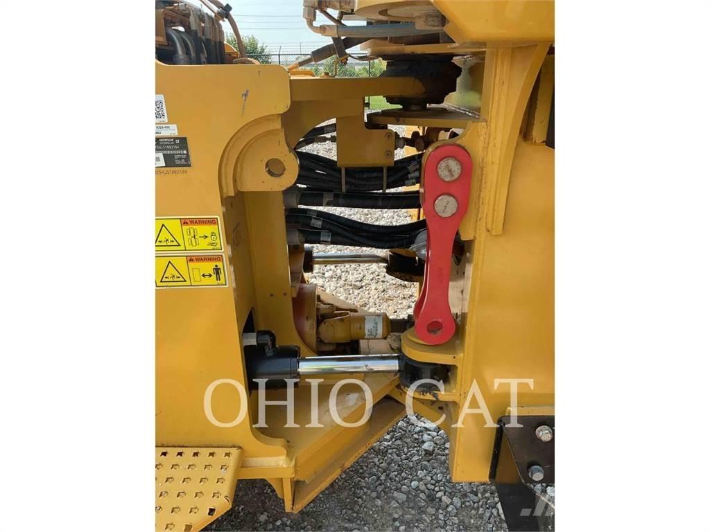 CAT 815 Compacteur de sol