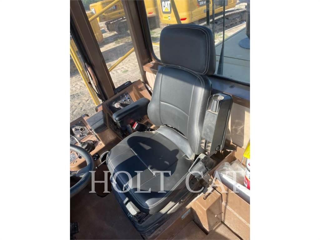 CAT 815F Compacteur de sol