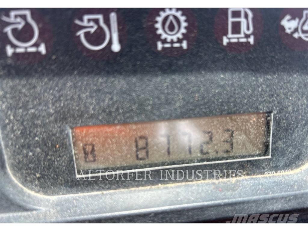 CAT 815F2 Compacteur de sol