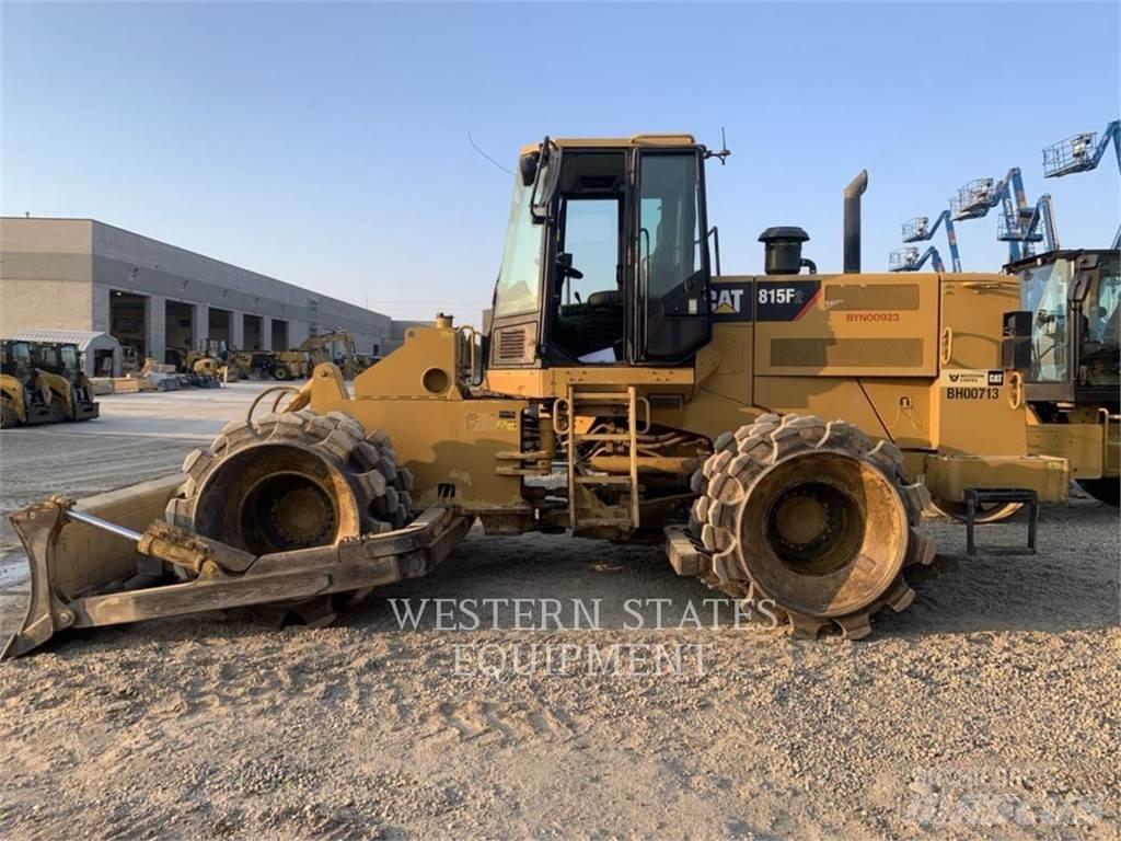 CAT 815FII Compacteur de sol