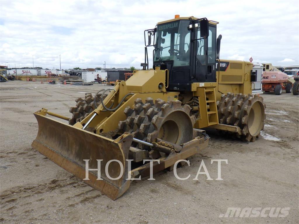 CAT 815FII Compacteur de sol