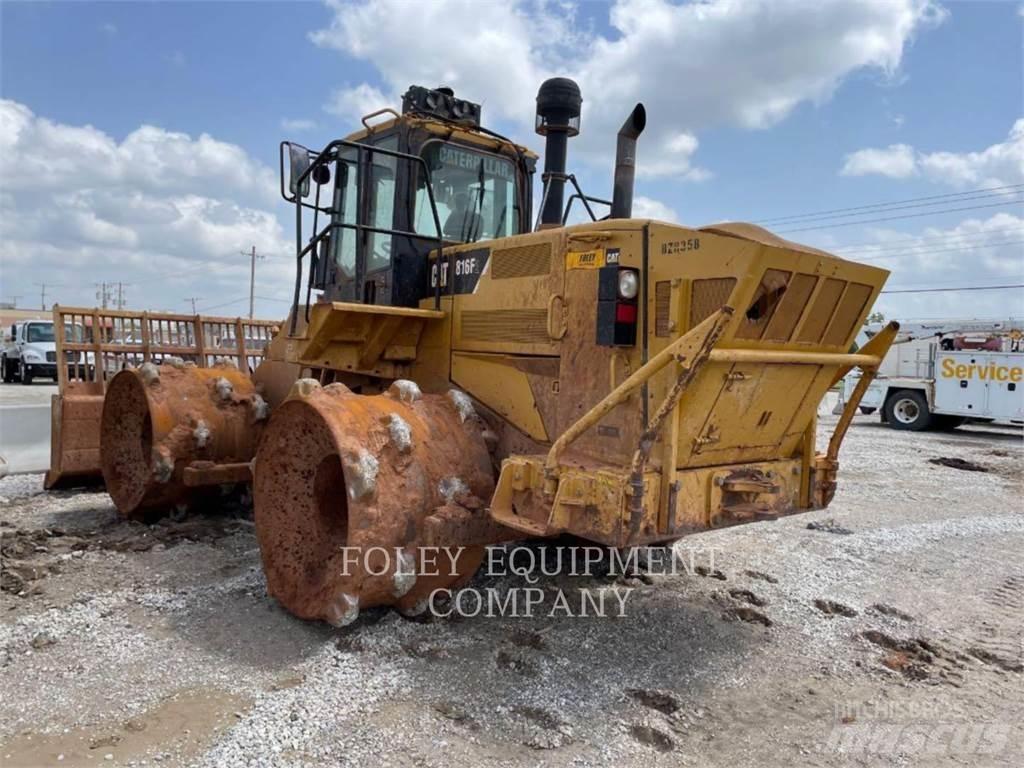 CAT 816F2 Compacteur de sol