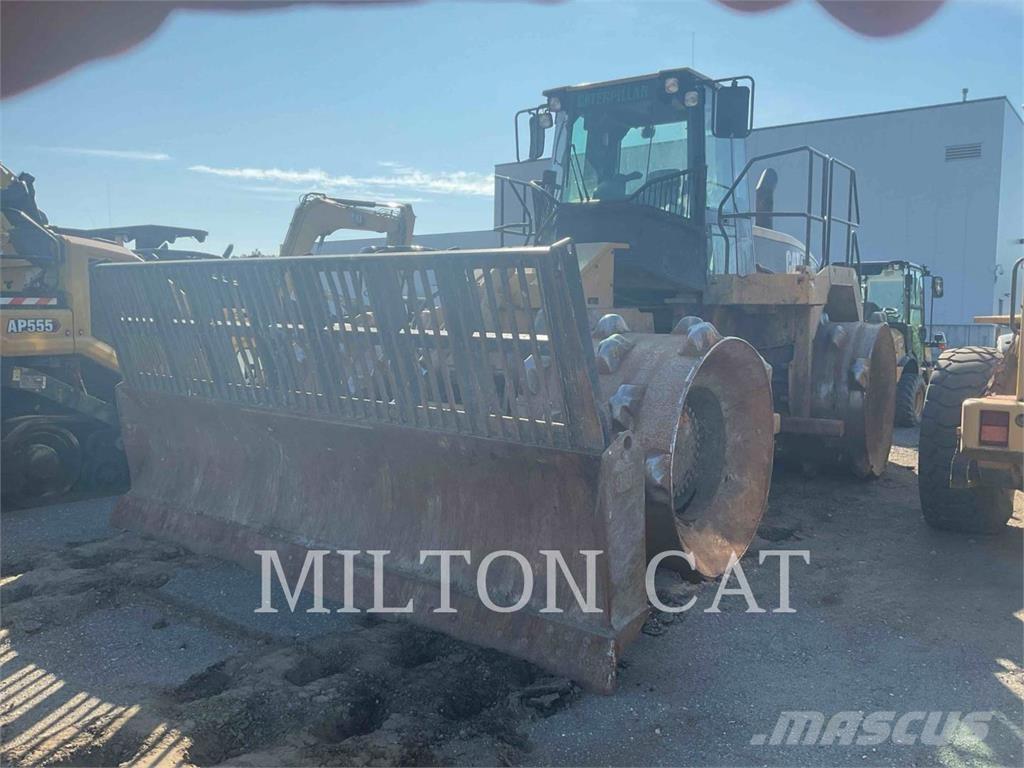 CAT 826G Compacteur de sol