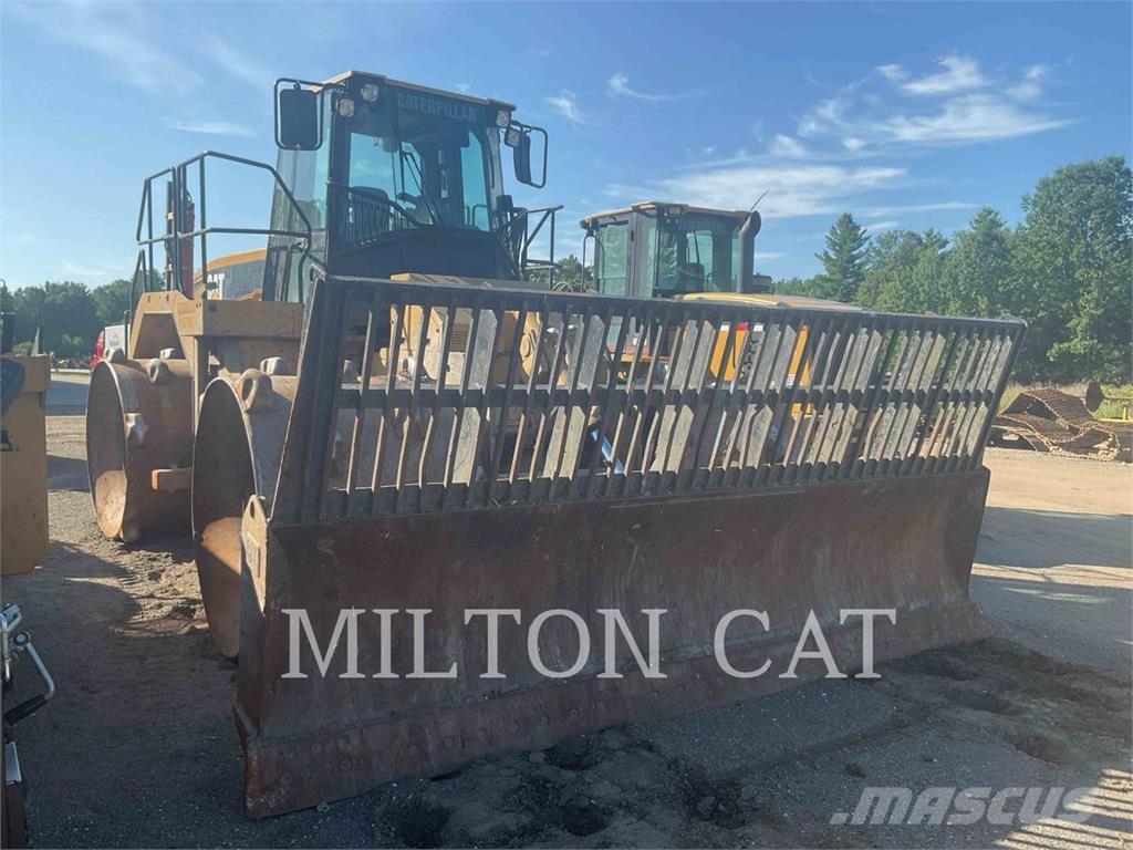 CAT 826G Compacteur de sol
