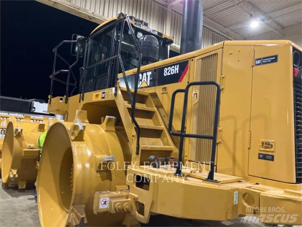 CAT 826H Compacteur de sol