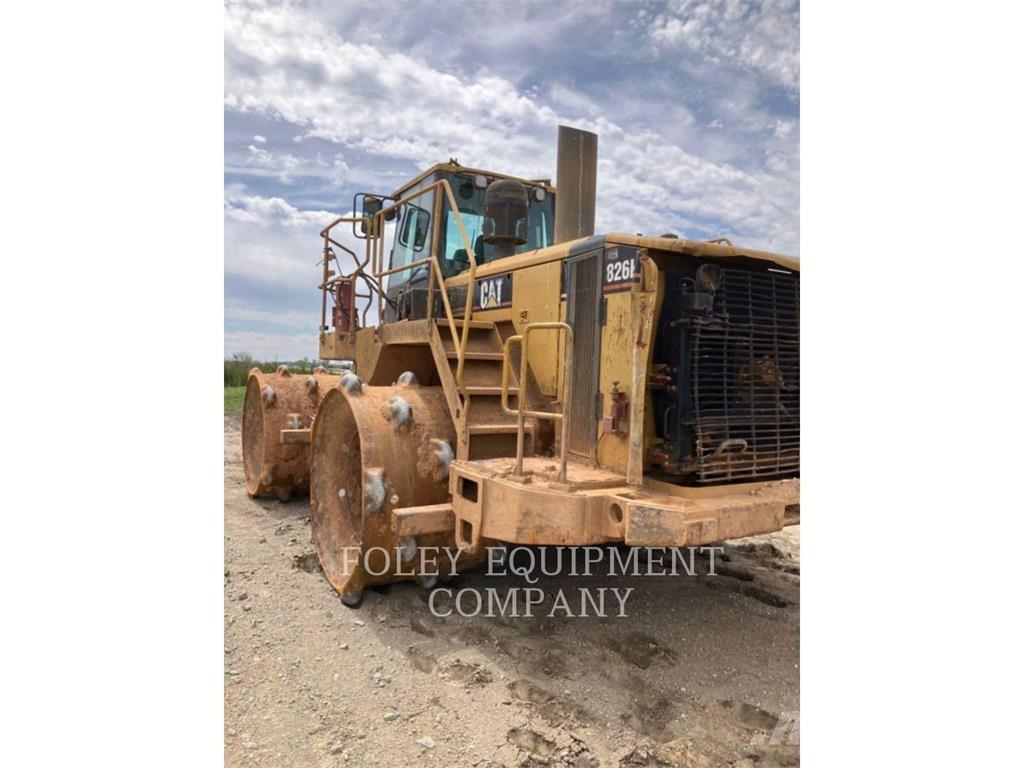 CAT 826H Compacteur de sol