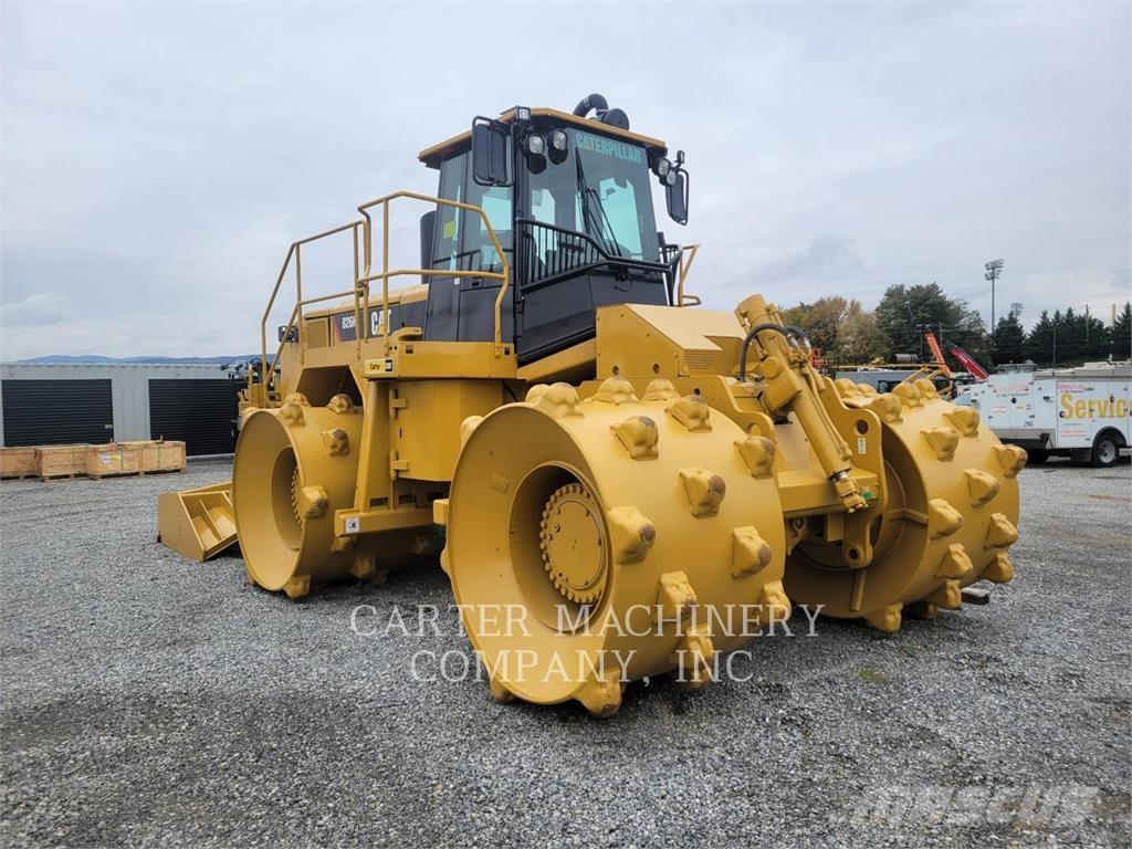 CAT 826H RBLD Compacteur de sol