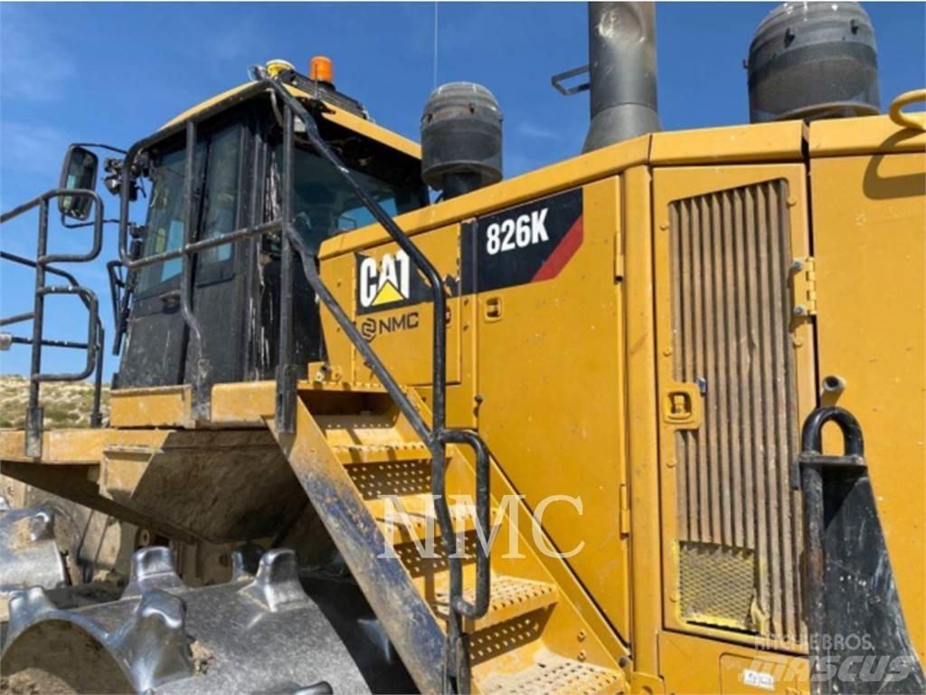 CAT 826K Compacteur de sol