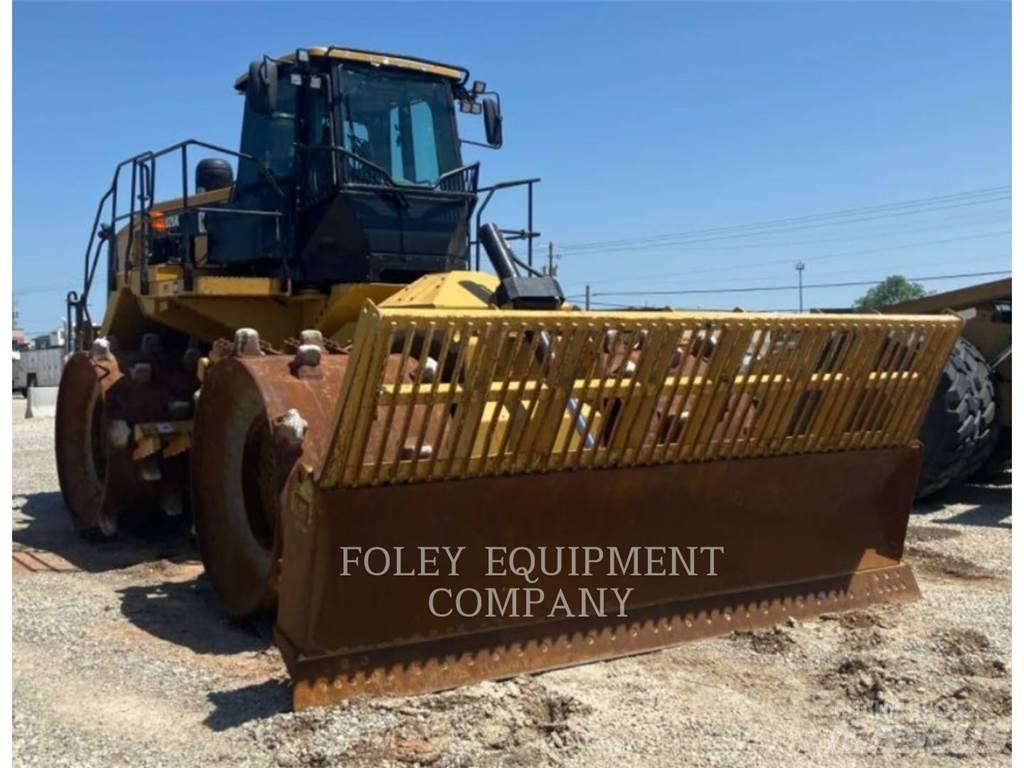 CAT 826K Compacteur de sol