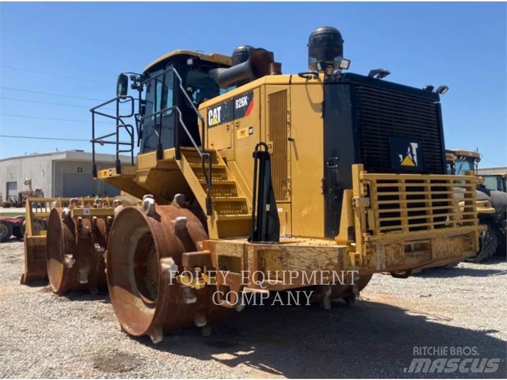 CAT 826K Compacteur de sol