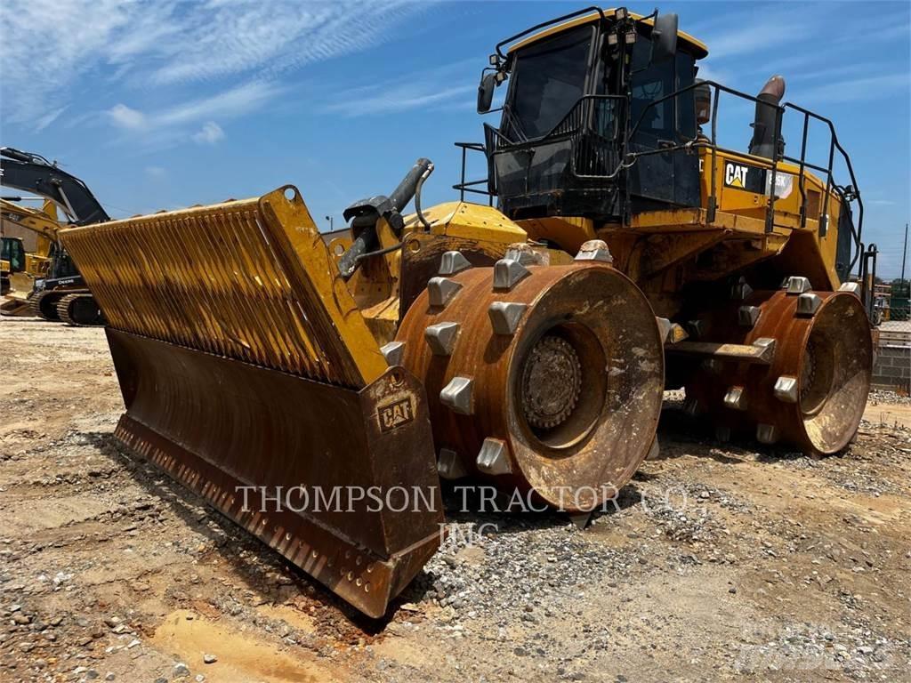 CAT 826K Compacteur de sol