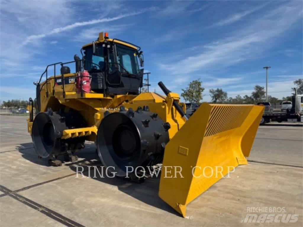 CAT 826K Compacteur de sol