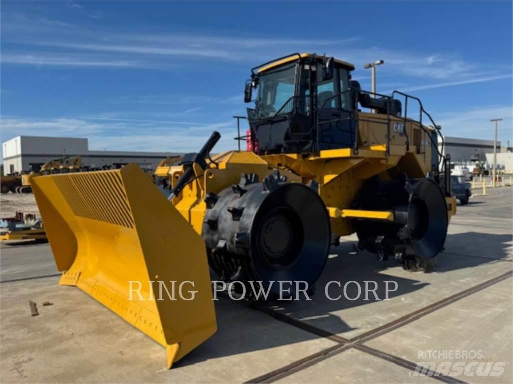 CAT 826K Compacteur de sol