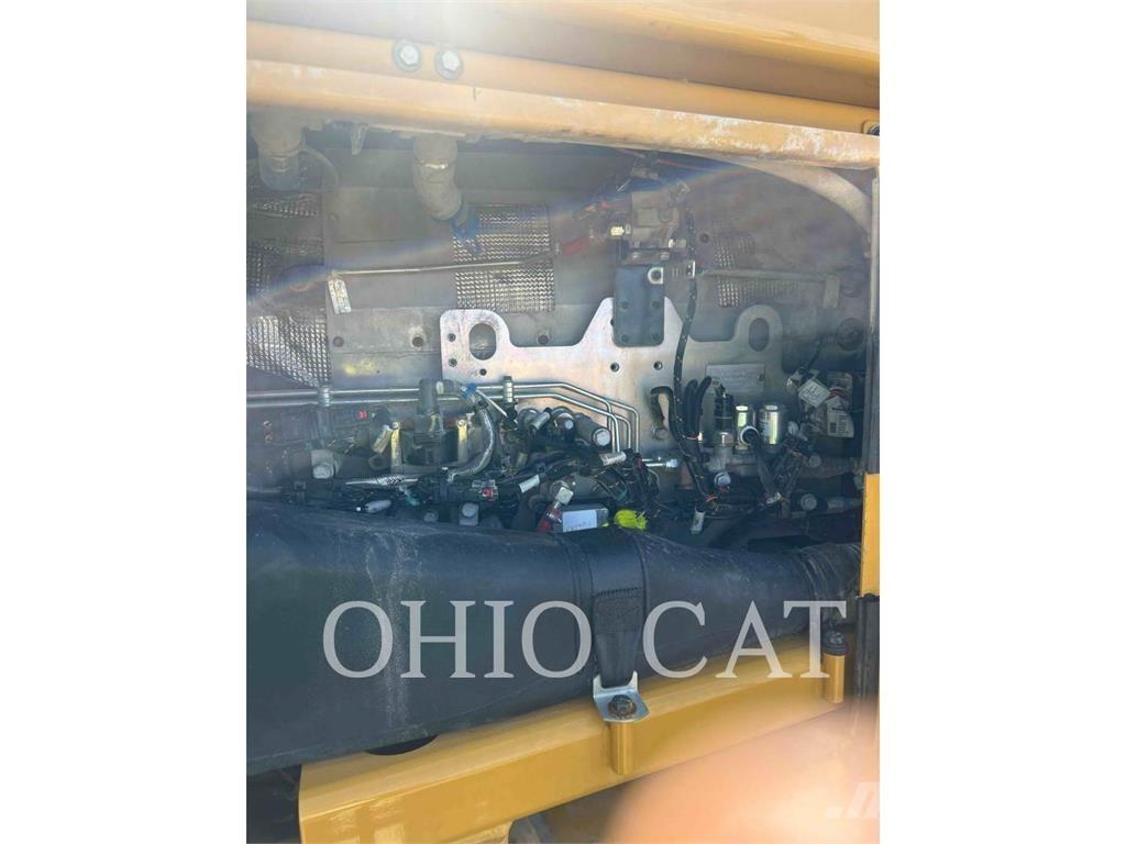 CAT 836K Compacteur de sol