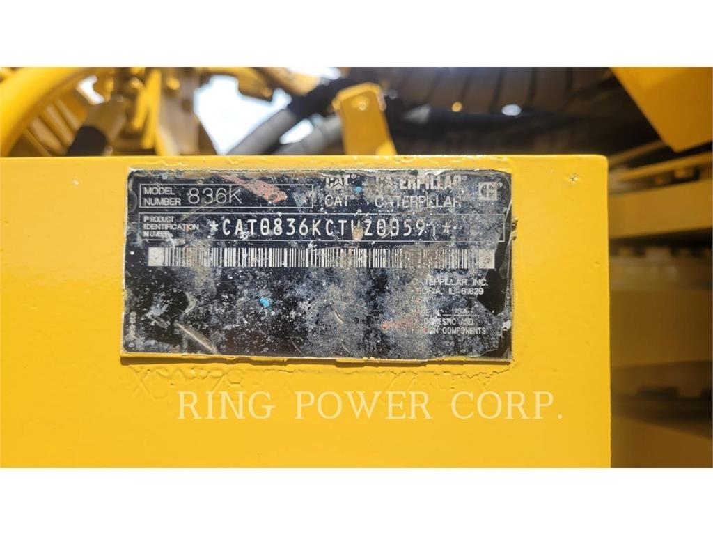 CAT 836K Compacteur de sol