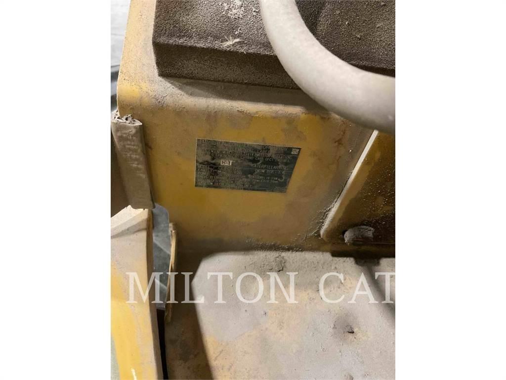 CAT 903D Chargeuse sur pneus