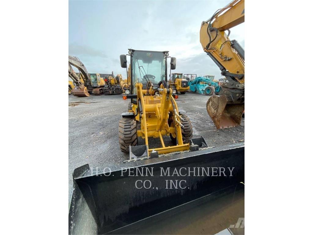 CAT 903D Chargeuse sur pneus