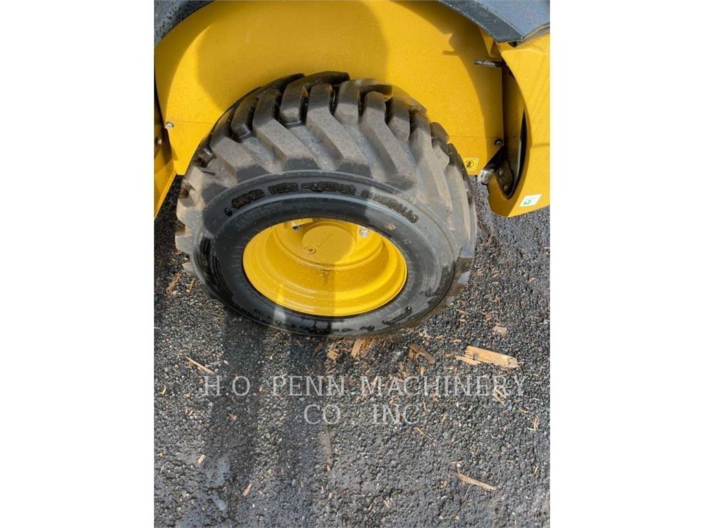 CAT 903D Chargeuse sur pneus