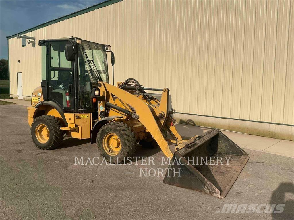 CAT 903D HARW Chargeuse sur pneus