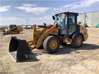 CAT 906 Chargeuse sur pneus