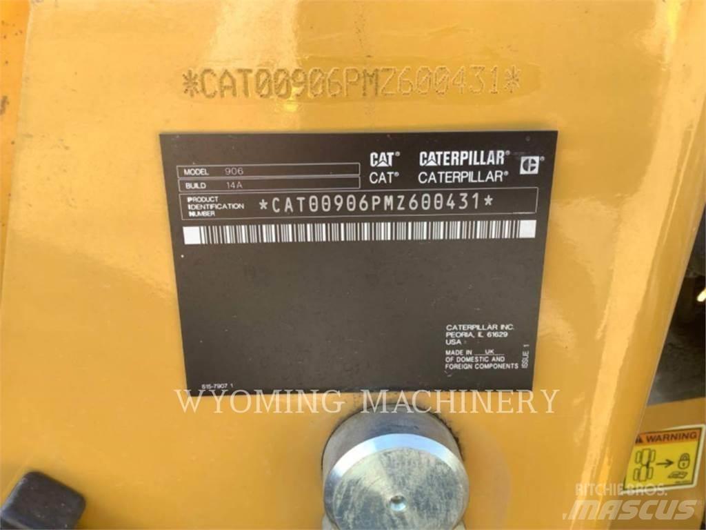 CAT 906 Chargeuse sur pneus