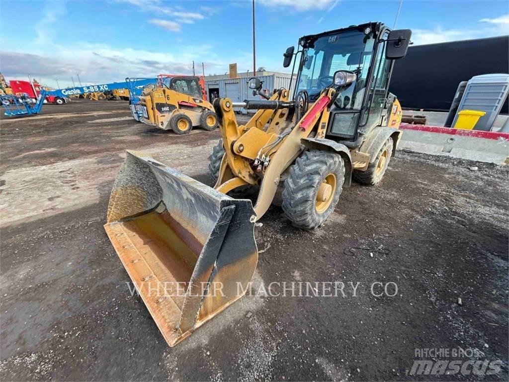 CAT 906 Chargeuse sur pneus
