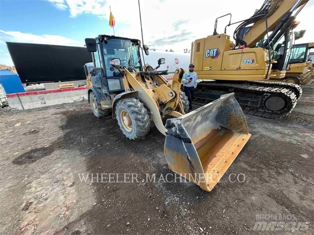 CAT 906 Chargeuse sur pneus