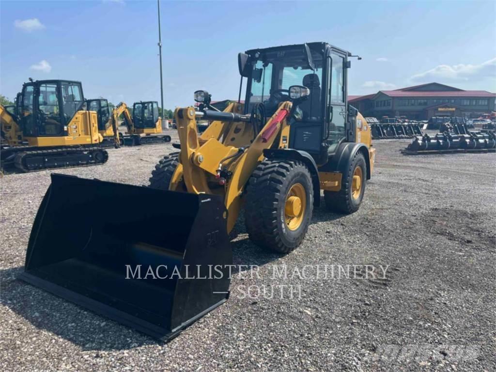 CAT 906 Chargeuse sur pneus