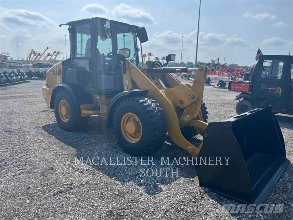 CAT 906 Chargeuse sur pneus