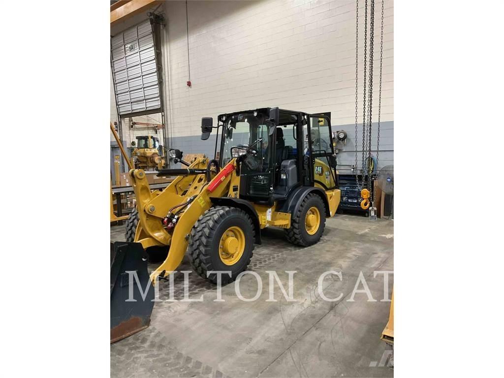 CAT 906 Chargeuse sur pneus