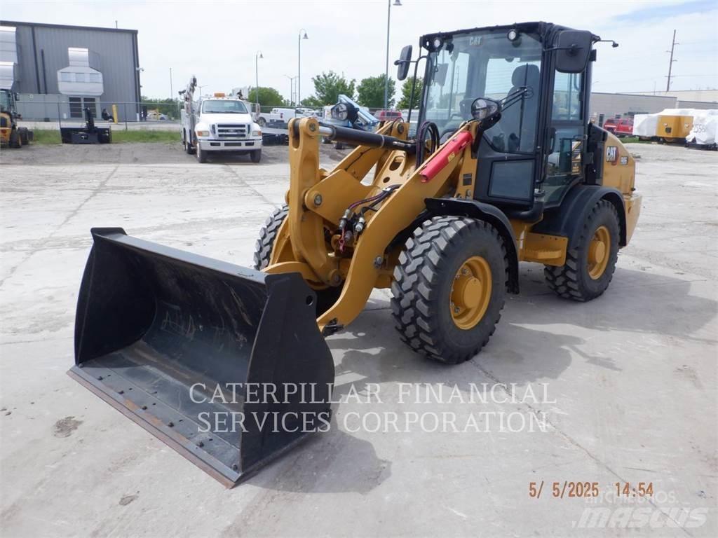 CAT 906-14 Chargeuse sur pneus