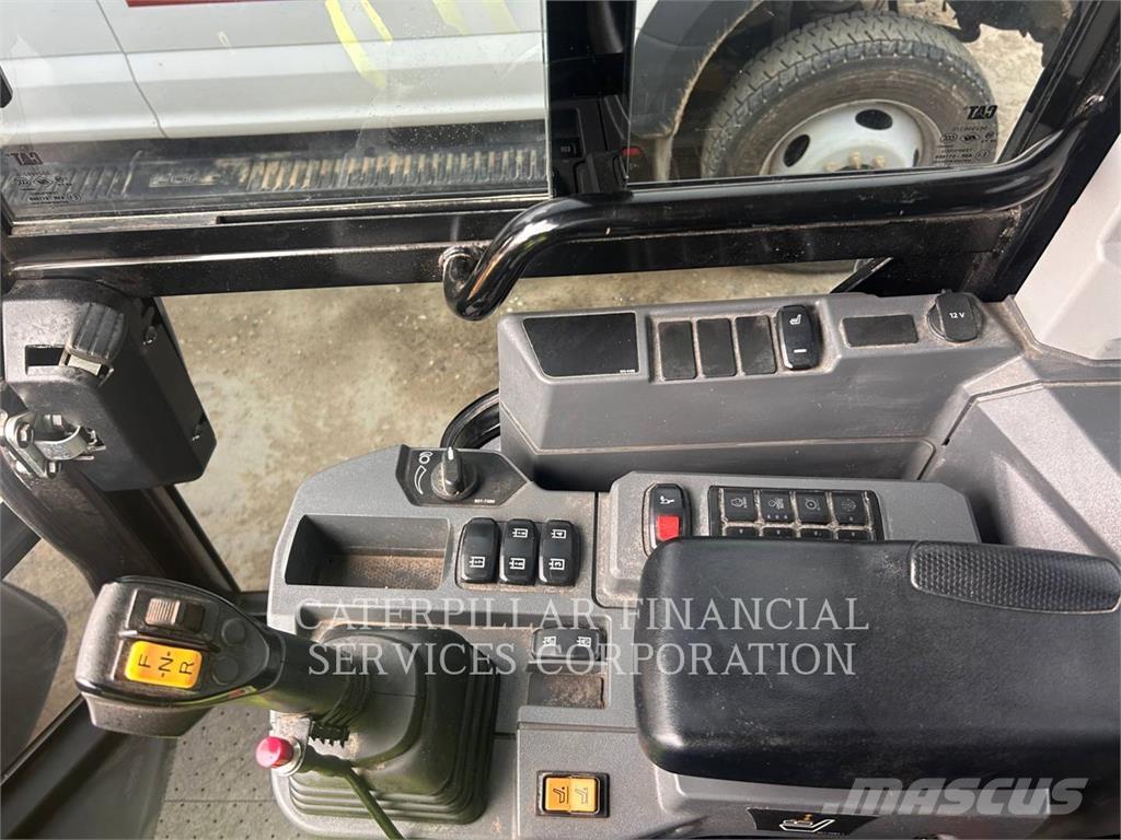 CAT 906-14 Chargeuse sur pneus