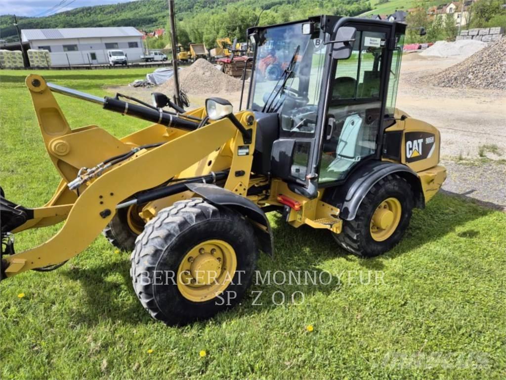 CAT 906H Chargeuse sur pneus