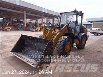CAT 906K Chargeuse sur pneus