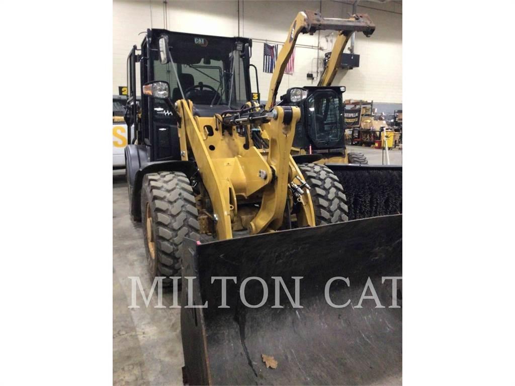 CAT 906M Chargeuse sur pneus