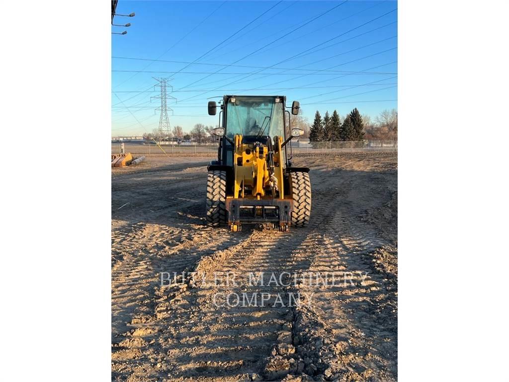 CAT 906M Chargeuse sur pneus
