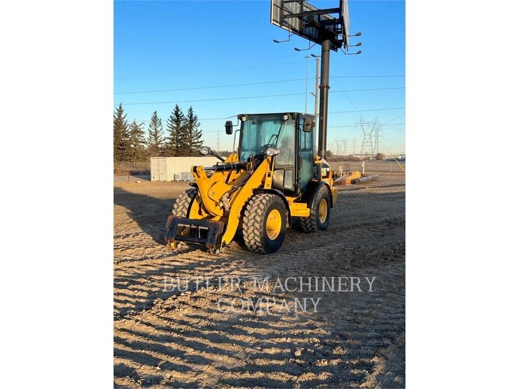 CAT 906M Chargeuse sur pneus