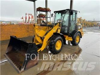 CAT 906M Chargeuse sur pneus