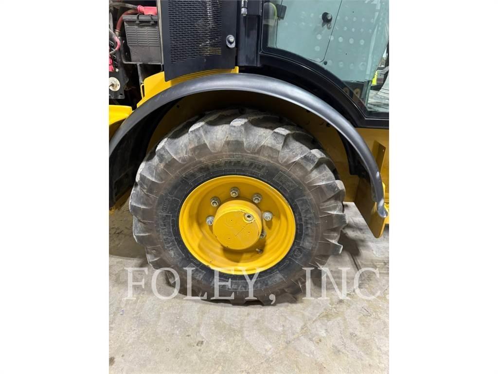 CAT 906M Chargeuse sur pneus