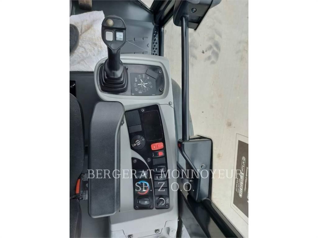 CAT 906M Chargeuse sur pneus