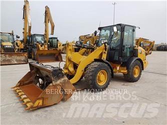 CAT 906M Chargeuse sur pneus