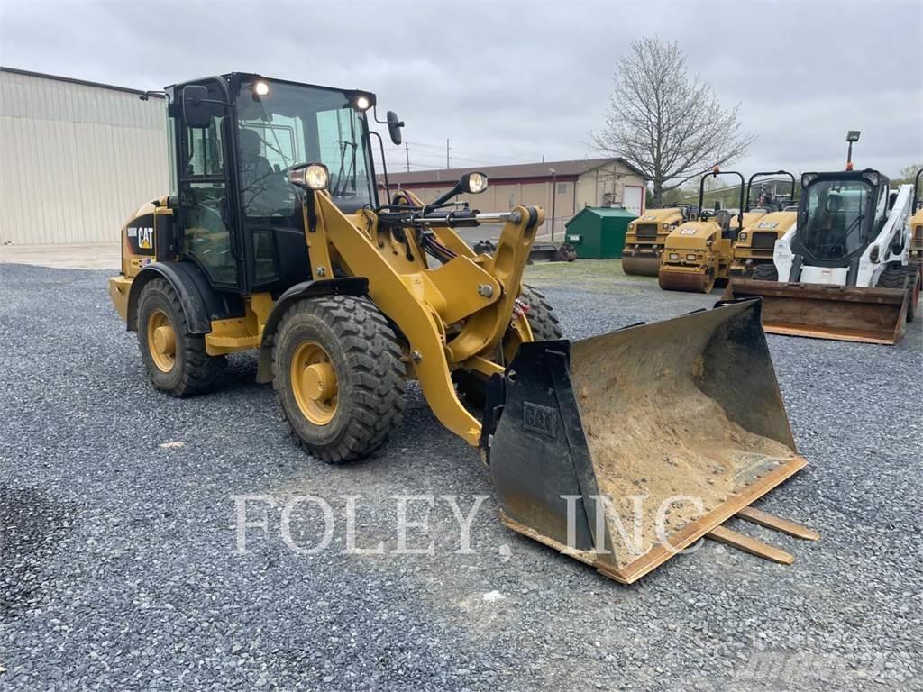 CAT 906M Chargeuse sur pneus