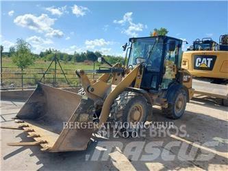 CAT 906M Chargeuse sur pneus