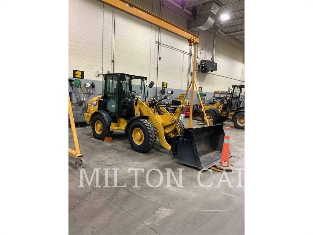 CAT 906M Chargeuse sur pneus