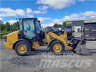 CAT 906M Chargeuse sur pneus