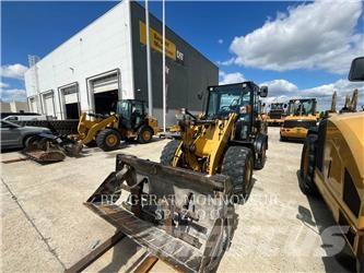 CAT 906M Chargeuse sur pneus