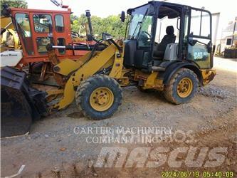 CAT 906M Chargeuse sur pneus