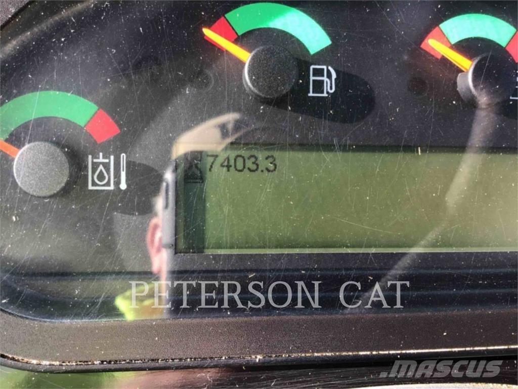 CAT 906M Chargeuse sur pneus