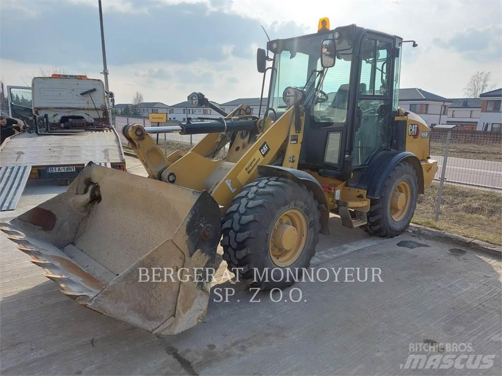 CAT 906M Chargeuse sur pneus