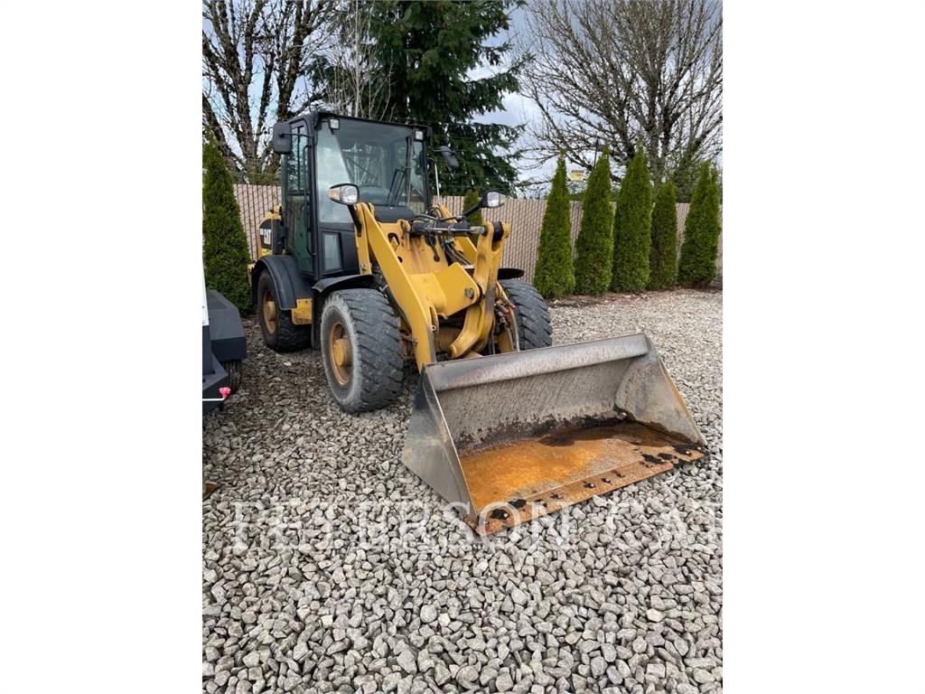 CAT 906M Chargeuse sur pneus
